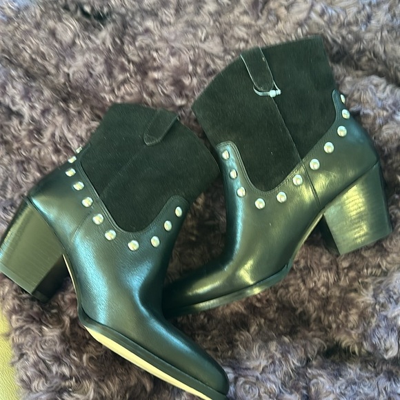 Coach Paulina Black Ankle Boots with Silver Studs Size 7 - Picture 7 of 7